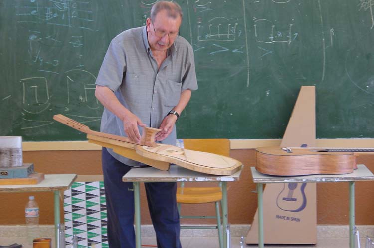 luthier02