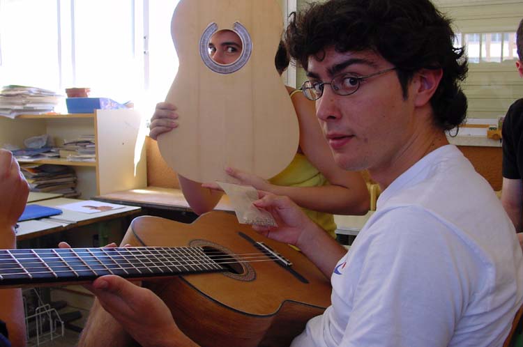 luthier04